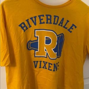 “Riverdale Vixens” graphic Tshirt